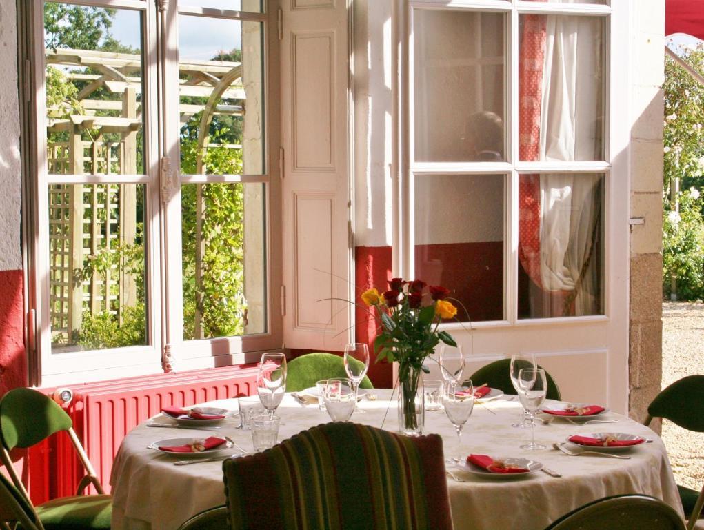 Chateau De L'Oiseliniere Bed & Breakfast Gorges  Екстериор снимка